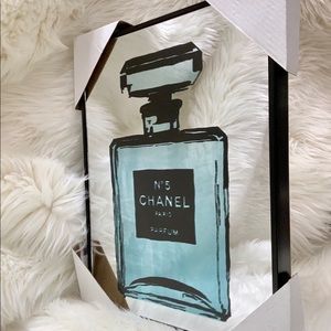 CHANEL Nº5 mirror framed